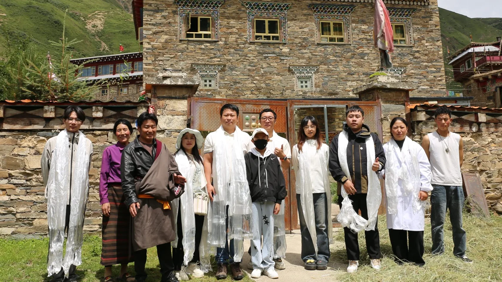 Snow-land Facial Reconstruction · Charity in Action Crossing Thousands of Miles to ‘Grow’ New Noses for Two Tibetan Children